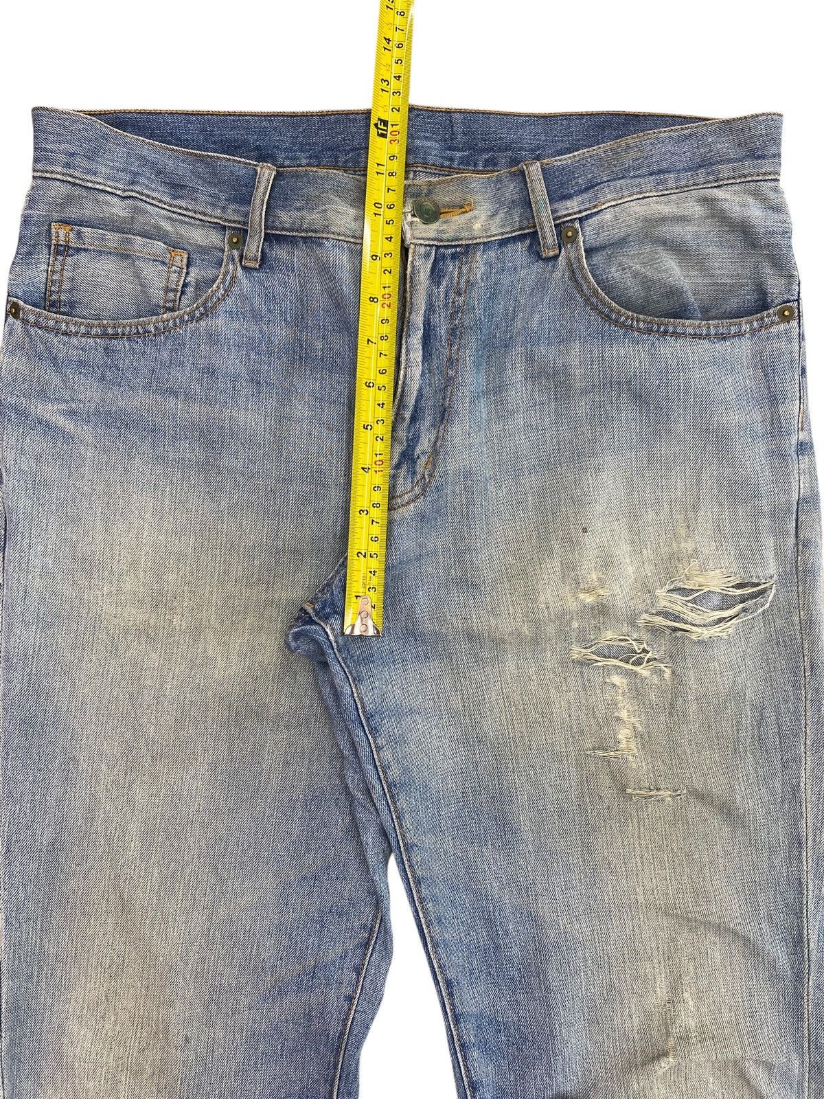 Japanese Brand Japanese Brand Faded Wash Distressed Style Loose Jeans Size US 35 - 10 Thumbnail