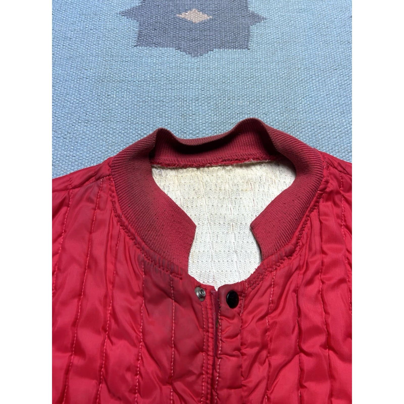 Vintage VINTAGE 60s quilted bomber jacket waffle knit thermal lined zip red men’s large Flight Jacket Mens Regular L Red Quilted Bomber / 60s Vintage Flight Size US L / EU 52-54 / 3 - 7 Thumbnail