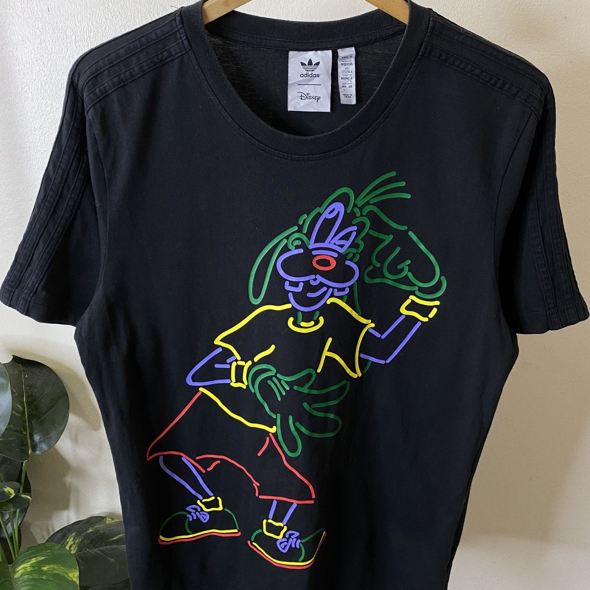 Adidas Adidas x Disney Goofy Collaboration T Shirt Size US L / EU 52-54 / 3 - 2 Thumbnail