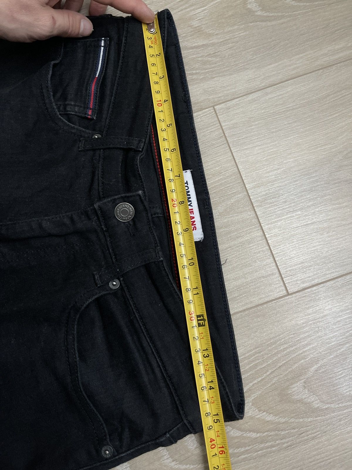 Tommy Hilfiger Tommy Jeans Scanton Slim Black Denim - W30 L32 Size US 30 / EU 46 - 8 Thumbnail