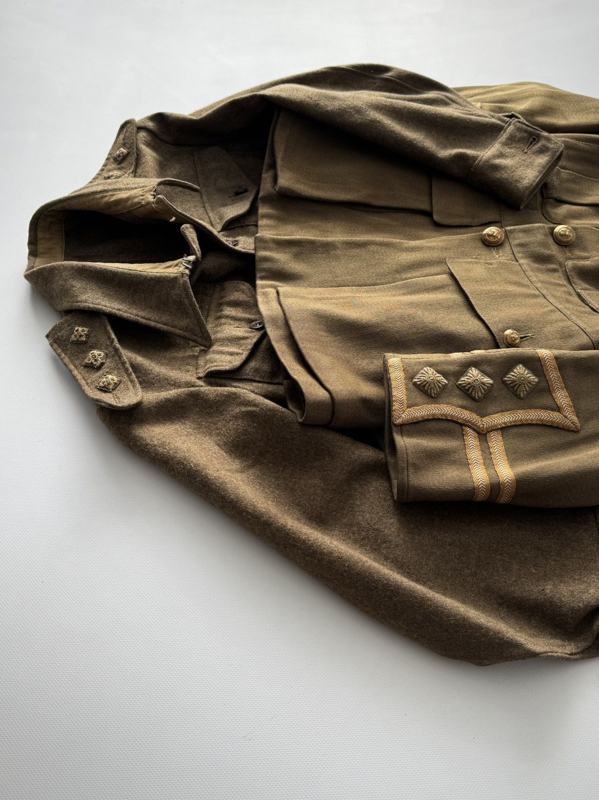 Vintage Vintage 1940s WW2 British Army 'Captain' Battledress Blouse Size US M / EU 48-50 / 2 - 11 Thumbnail