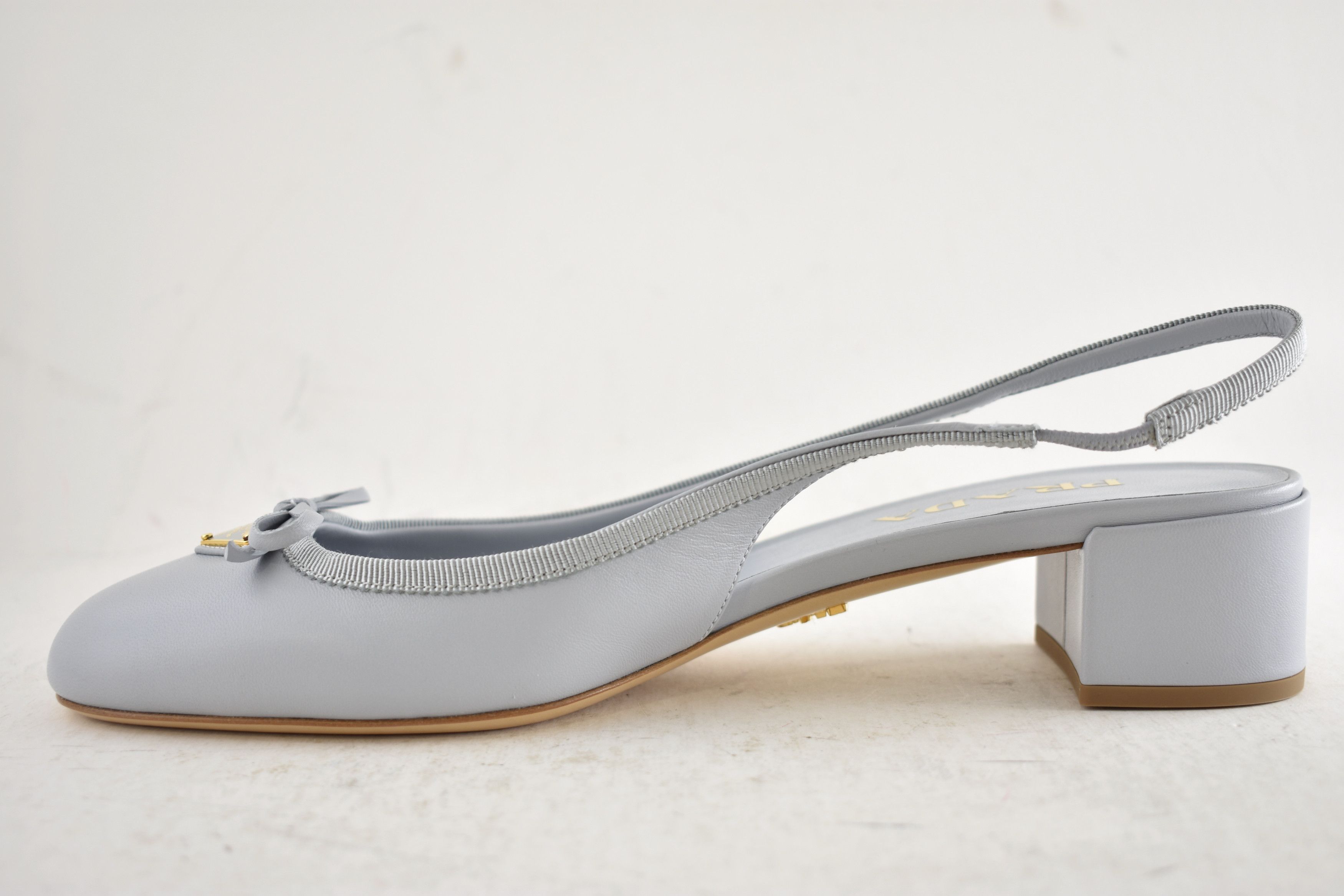 Prada Prada Blue Logo Bow Ballerina Block Heel Slingback Pump 39.5 Size US 9.5 / IT 39.5 - 12 Thumbnail