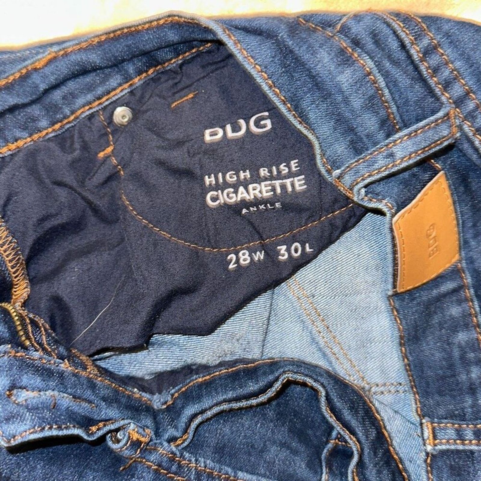 Bdg BDG Cigarette High Rise Denim Jeans | Sz 28 Size 28" / US 6 / IT 42 - 4 Thumbnail