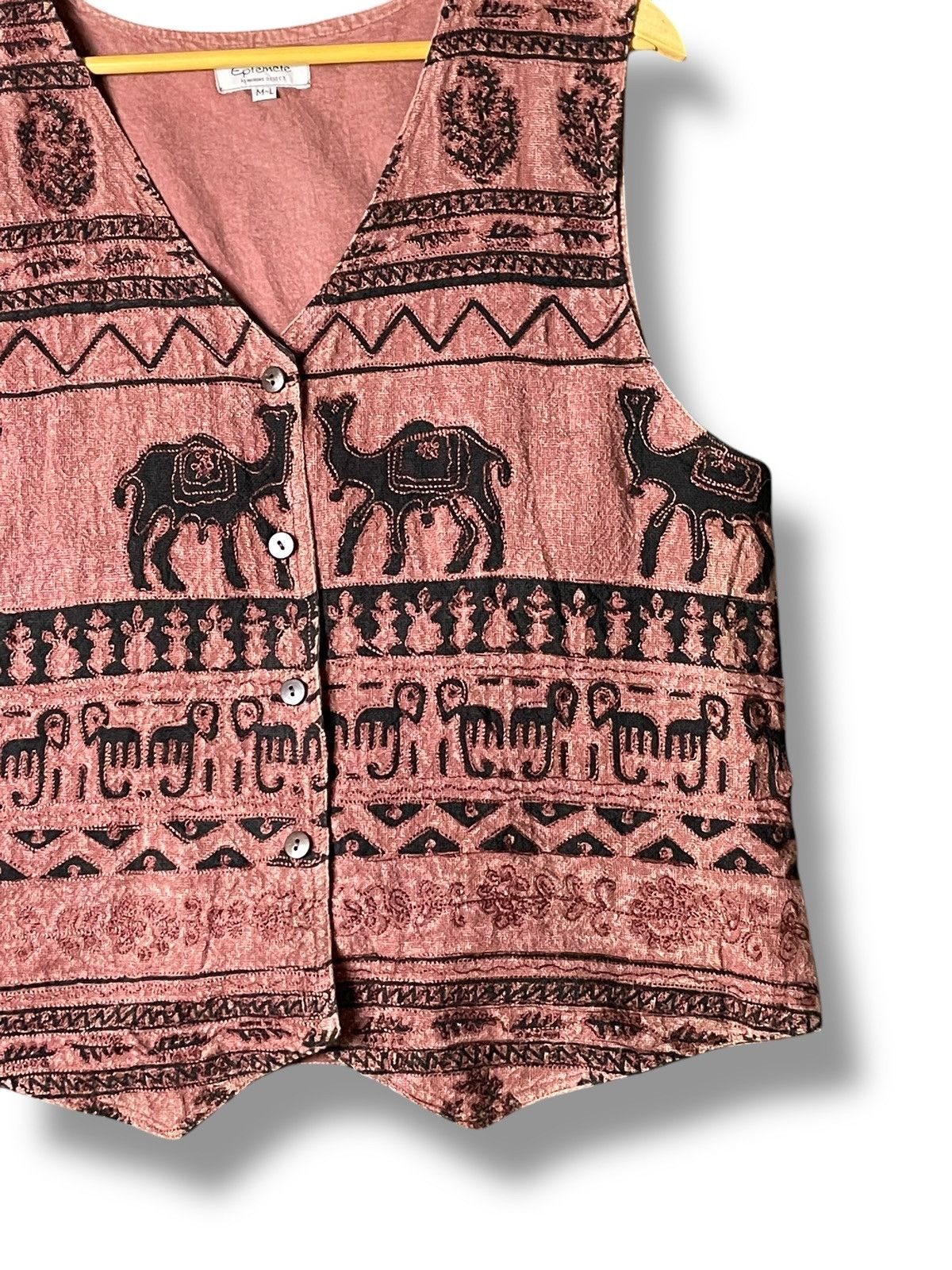 Designer × Japanese Brand × Vintage Eptemete Feminine x Vintage Embrodered Vests (41) Size US M / EU 48-50 / 2 - 4 Thumbnail