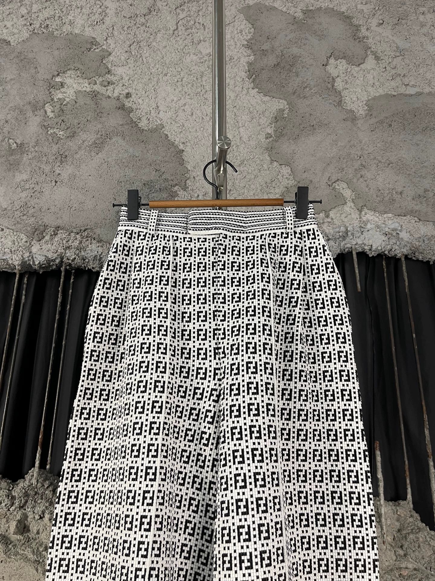Fendi Fendi Wide-Leg 7/8 Pants 38 New Size 26" / US 2 / IT 38 - 3 Thumbnail