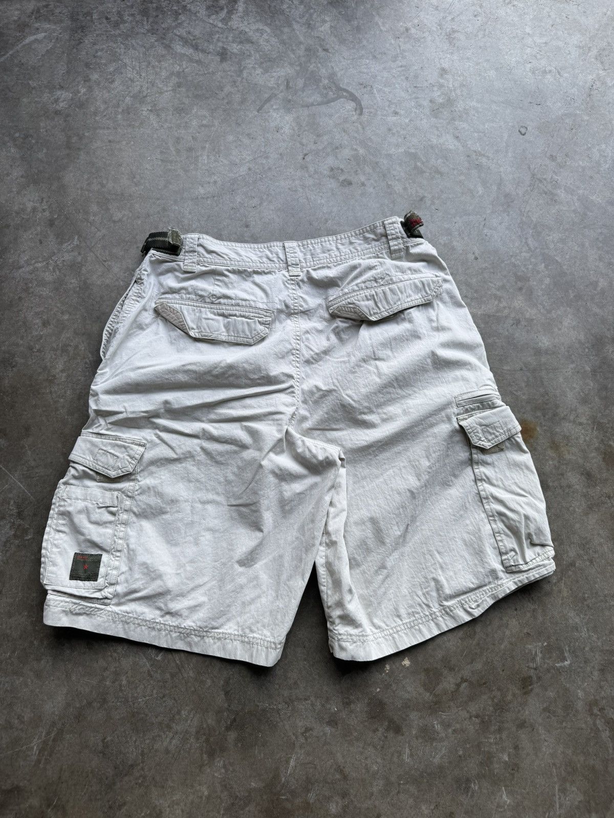 Old Navy Vintage 90’s/00’s Old Navy White Baggy Cargo Shorts Size US 30 / EU 46 - 4 Thumbnail