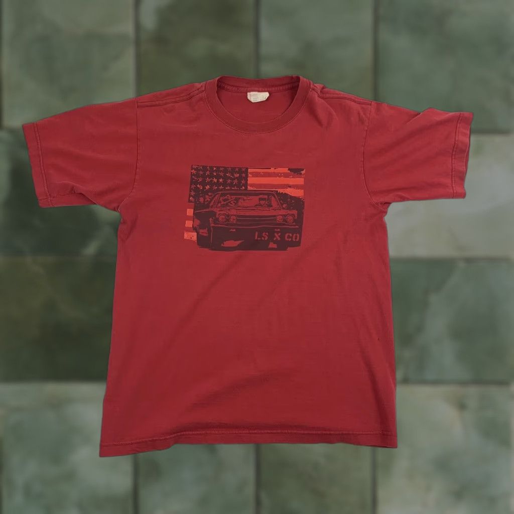Levi's VINTAGE Levi's T Shirt Adult Large Red Y2K Graphic Tee American Flag Car Mens Size US L / EU 52-54 / 3 - 1 Thumbnail
