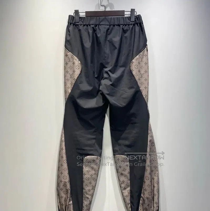 Louis Vuitton Louis Vuitton Black Cotton Blend Casual Pants . Size US 32 / EU 48 - 2 Thumbnail