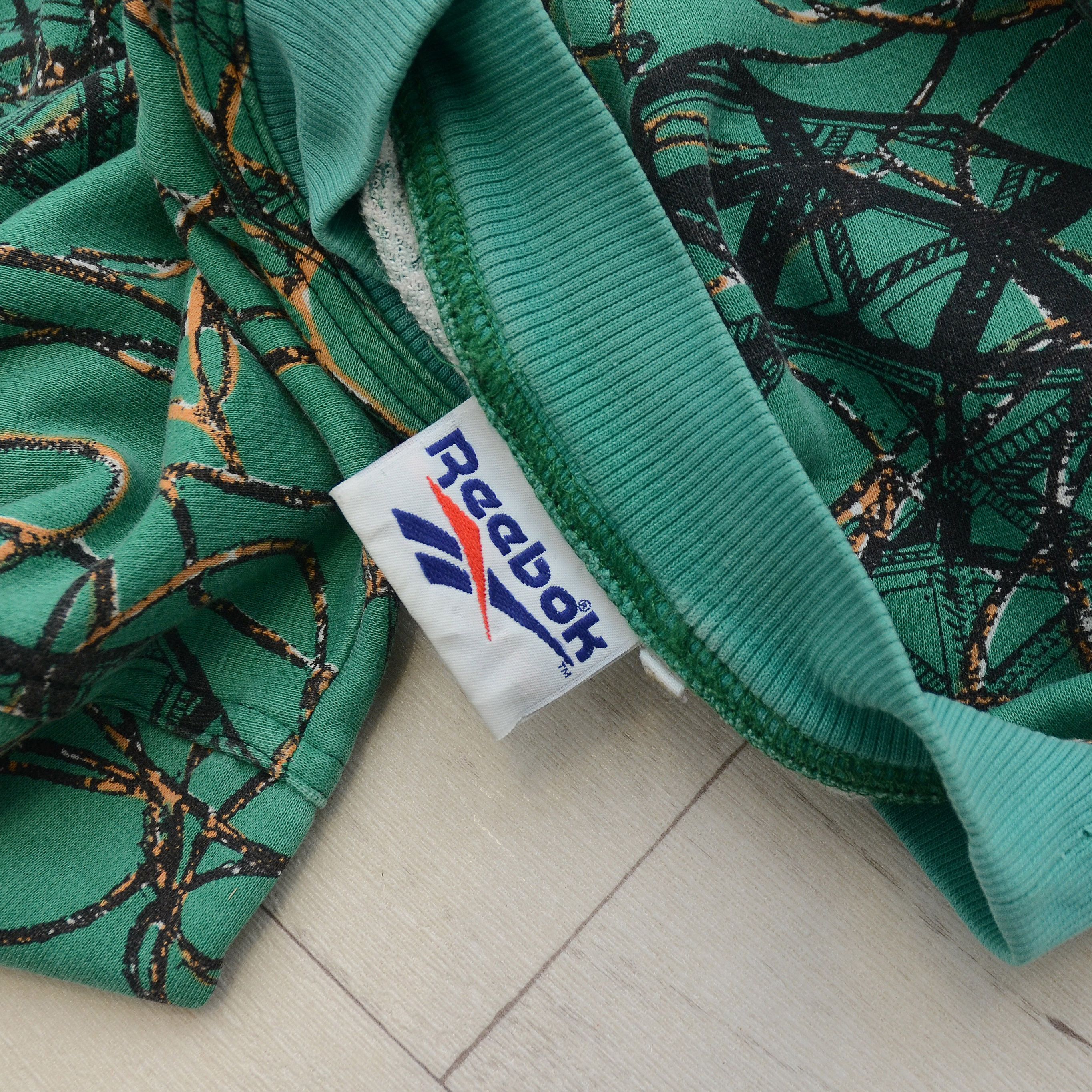 Reebok Vintage Reebok Sweatshirt Abstract Green Star Chain Pattern Size US L / EU 52-54 / 3 - 10 Thumbnail