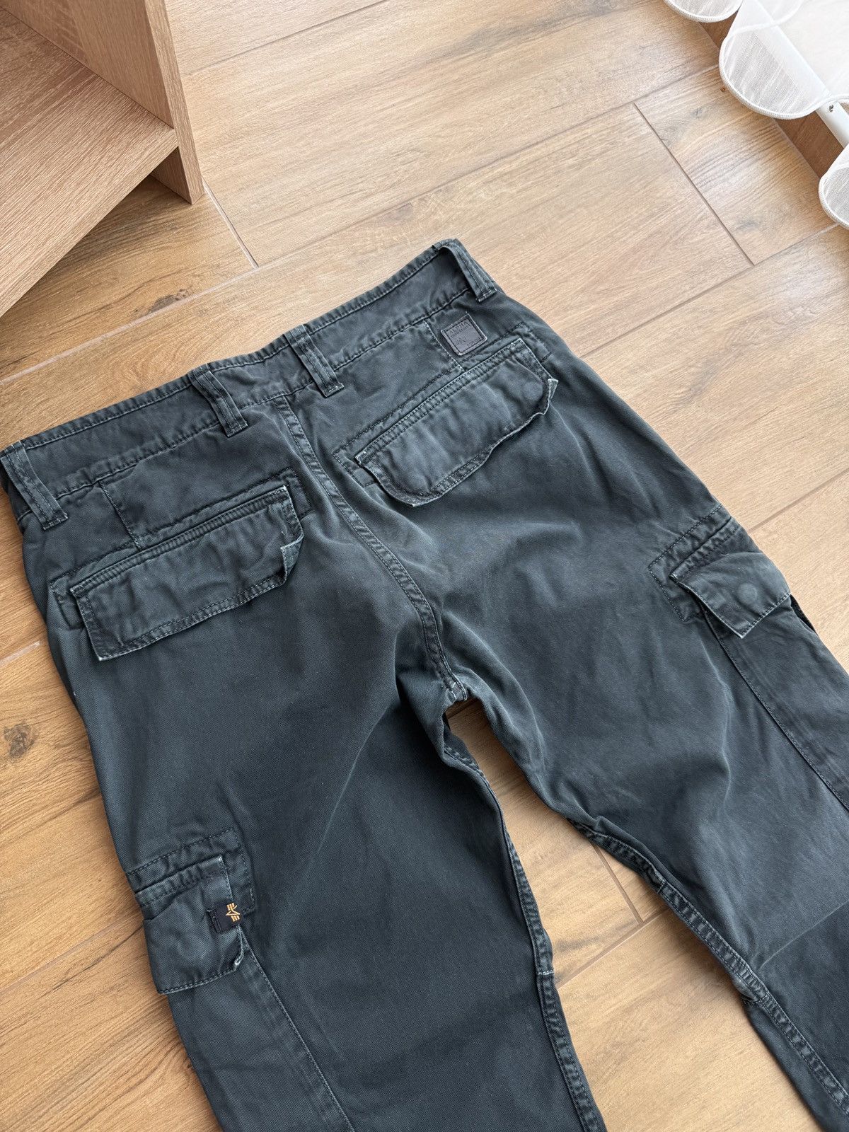 Alpha Industries × Vintage Vintage Alpha Industries Black Streetwear Cargo Pants Size US 32 / EU 48 - 11 Thumbnail