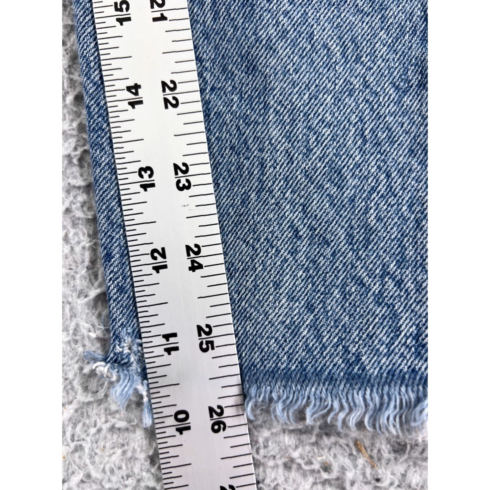 Levi's Levis Premium Pants Womens 25 Blue Denim Jeans Tapered Big E Wedgie Button Fly Size 42" / US 20 - 7 Thumbnail
