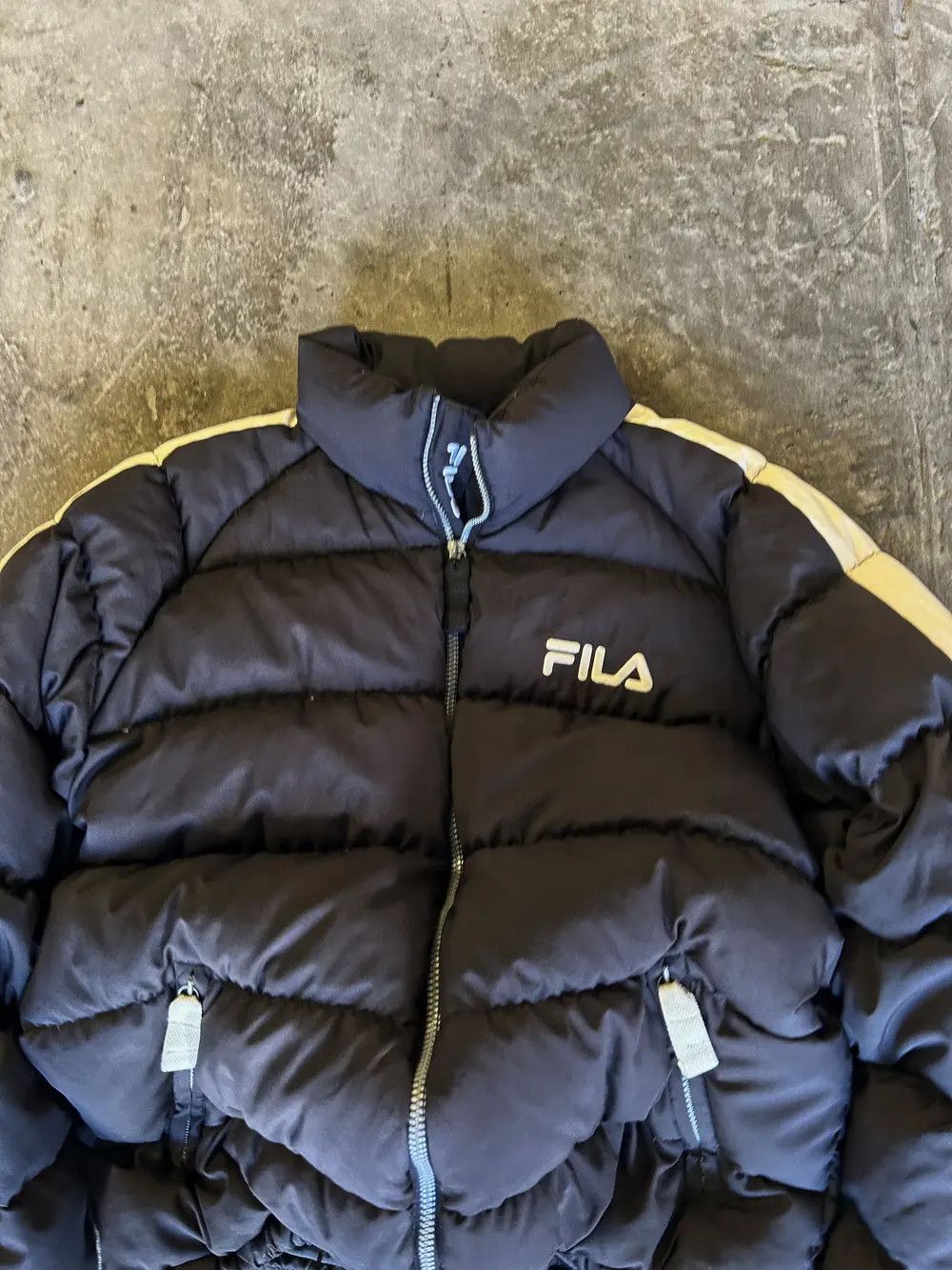 Fila × Japanese Brand × Vintage Vintage The North Face Nike Style Fila Puffer Jacket 90s Size US M / EU 48-50 / 2 - 4 Thumbnail