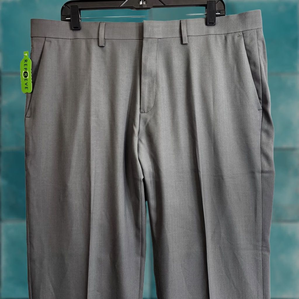 Haggar Pants Men 38x32 Gray Premium Stretch Straight Fit Wrinkle Free Preppy Pants, Men, 38, Gray, Haggar Premium Stretch, 90s, Men's