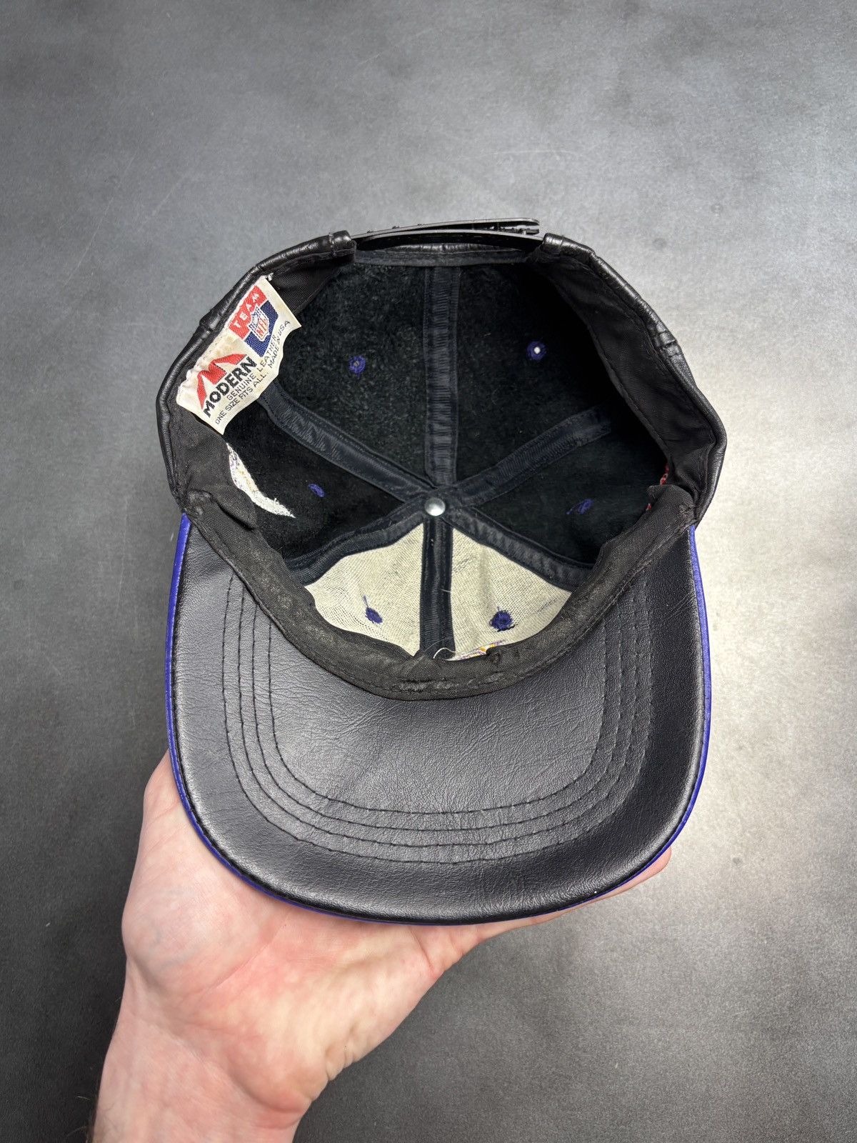 Leather × Vintage 1990s Leather Hat Vintage Minnesota Vikings NFL Snapback 90s Size ONE SIZE - 8 Thumbnail