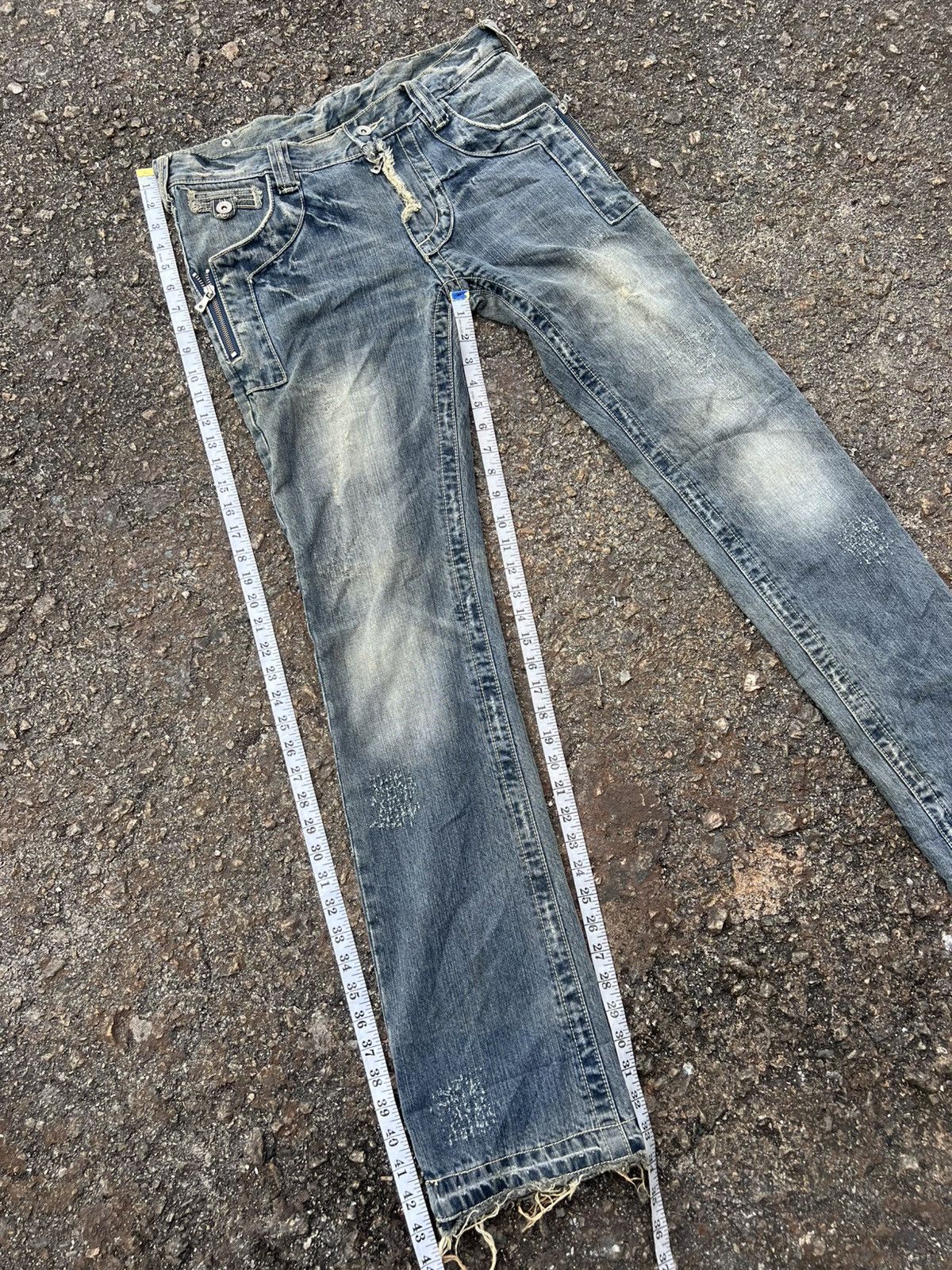 semanticdesign Semanticdesign Distressed Jeans Size US 32 / EU 48 - 6 Thumbnail