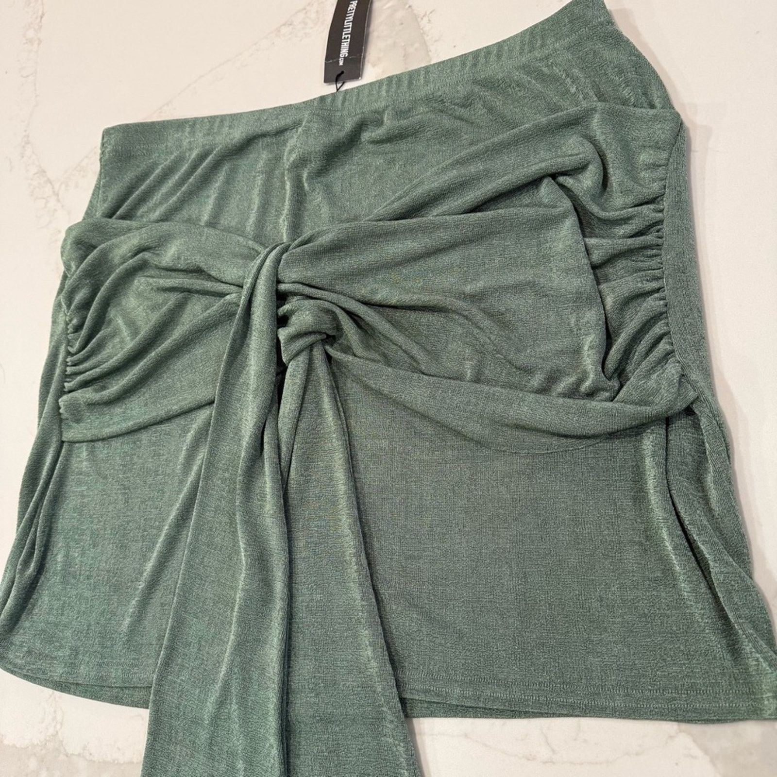 PrettyLittleThing Pretty Little Thing NWT Slinky Drape Mini Skirt Women’s 18 Size 40" / US 18 - 5 Thumbnail