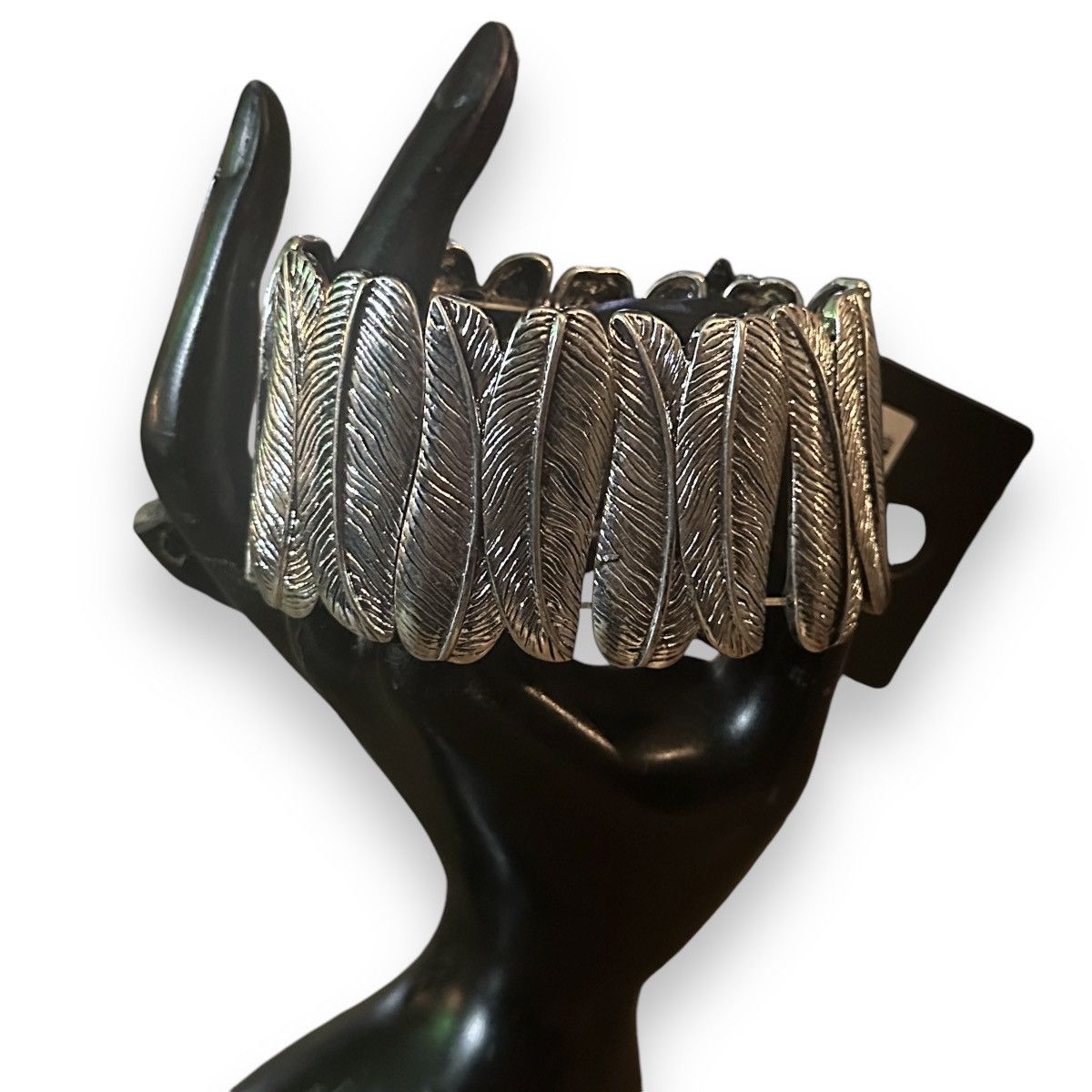 Macys Macy’s silver feathers stretch bracelet Size ONE SIZE - 2 Thumbnail