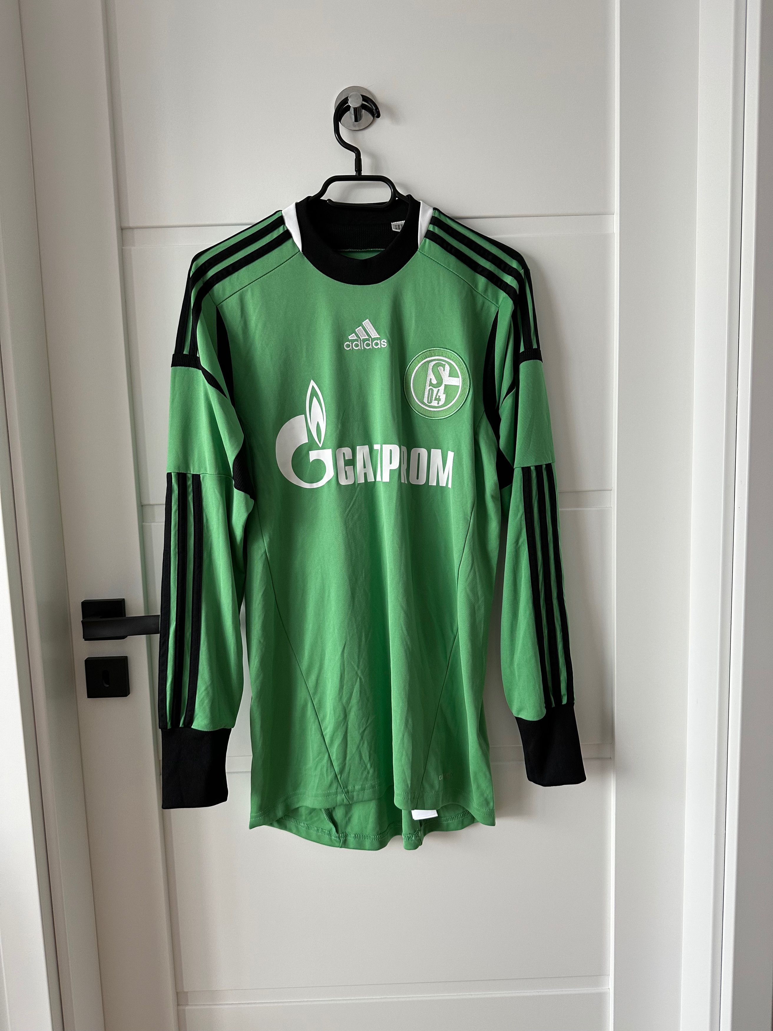 Adidas 2013 Adidas Schalke 04 long sleeve Goalkeeper Third Shirt Size US S / EU 44-46 / 1 - 1 Thumbnail