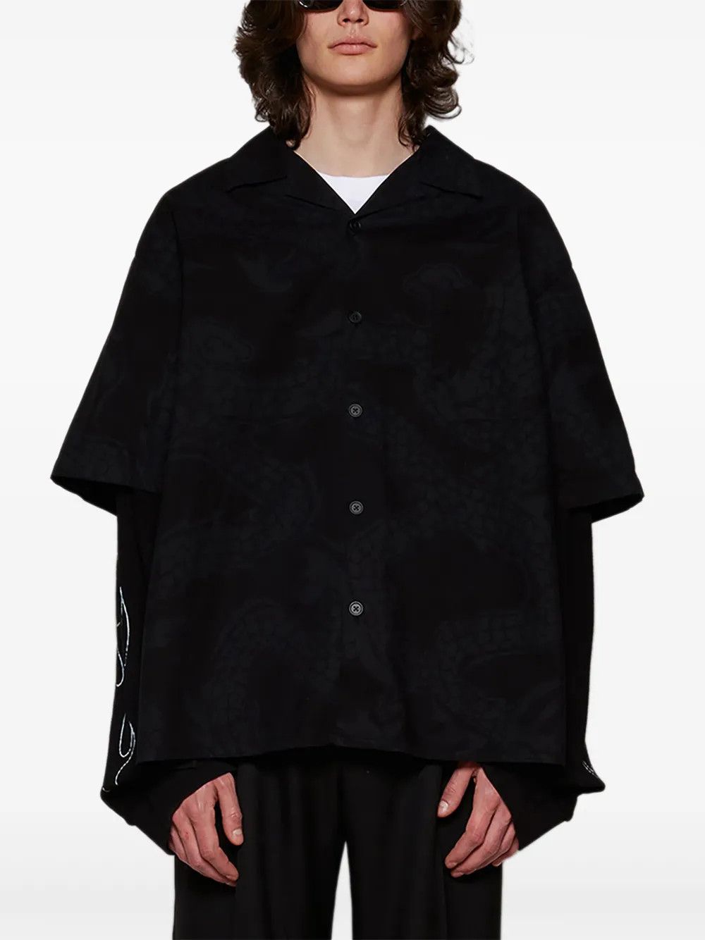 Givenchy o1mle0326 Chinese new Year Shirt in Black Size US S / EU 44-46 / 1 - 3 Thumbnail