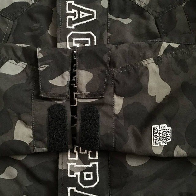 Bape Black Eye Patch × BAPE CAMO Hoodie Snowboard Jacket APE Size US L / EU 52-54 / 3 - 6 Thumbnail
