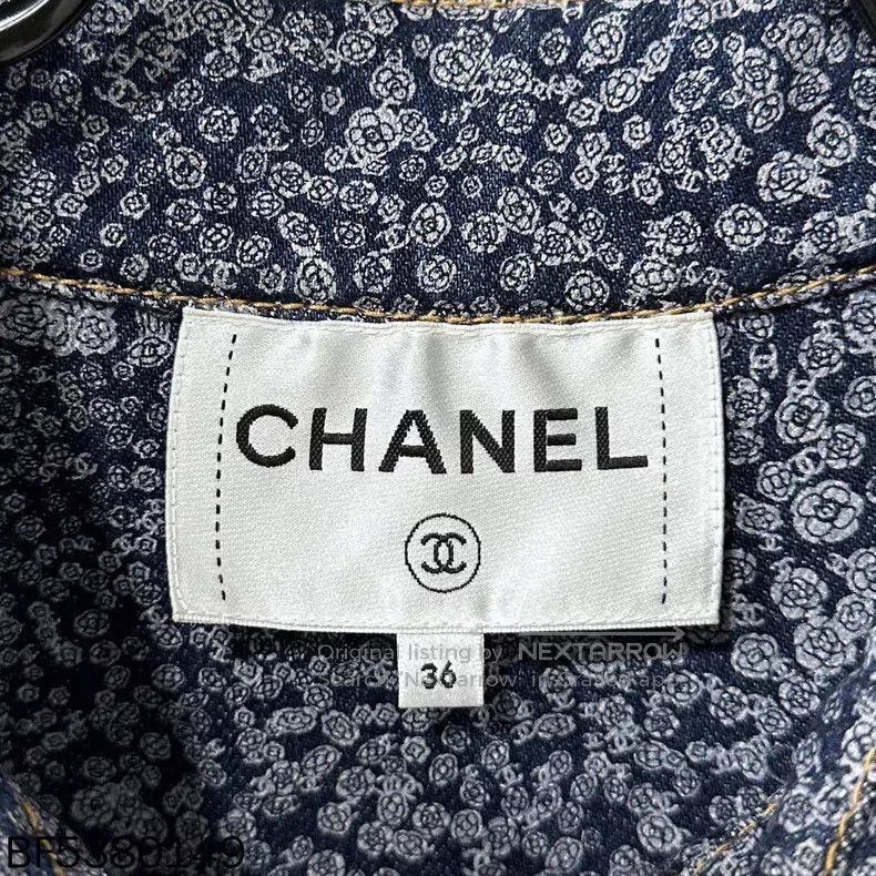 Chanel Chanel Three camelia full-print denim jacket Size XS / US 0-2 / IT 36-38 - 4 Thumbnail