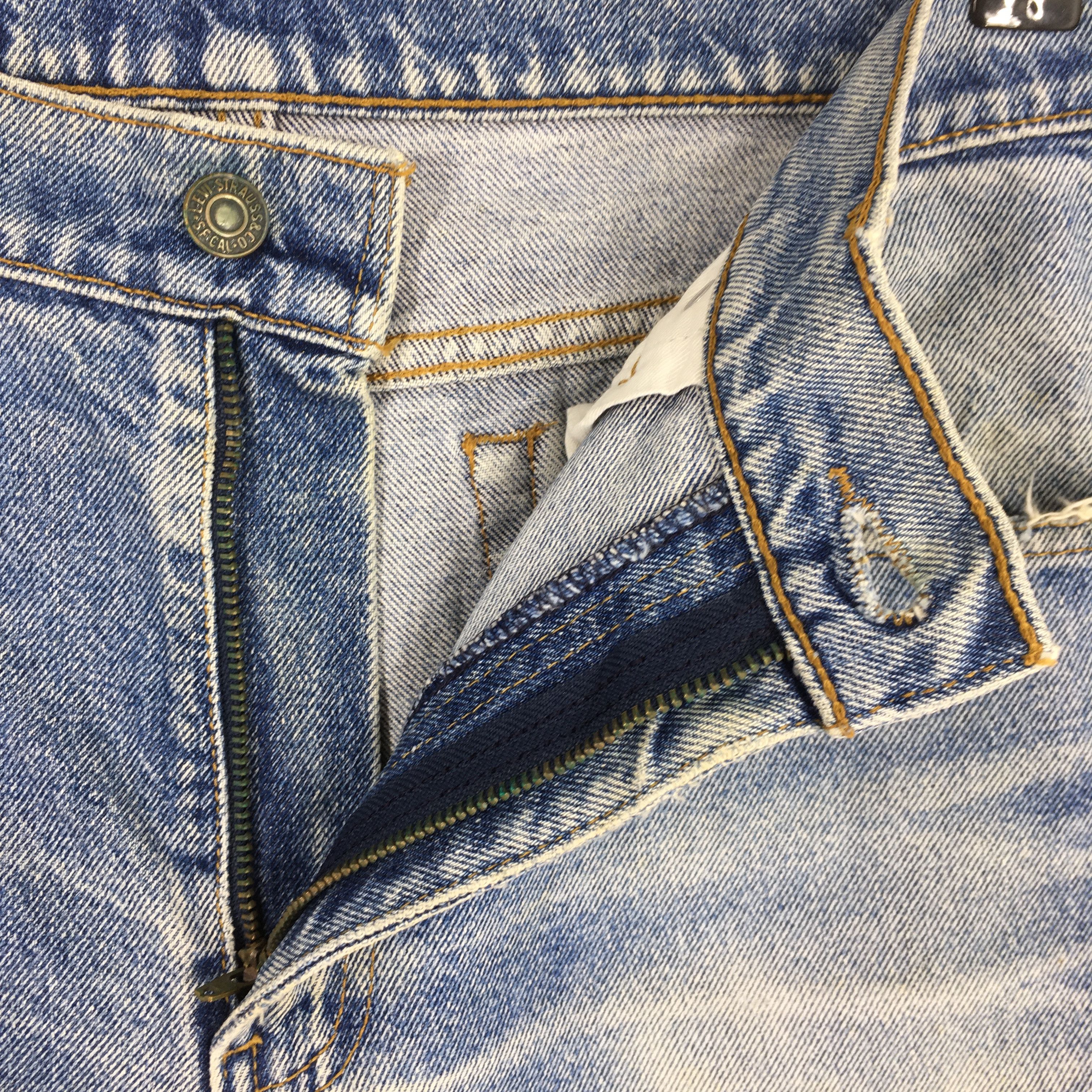 Levi's Size 31x28 Vintage 90s Levi's 505 Faded Blue Jeans S1031 Size US 31 - 6 Thumbnail