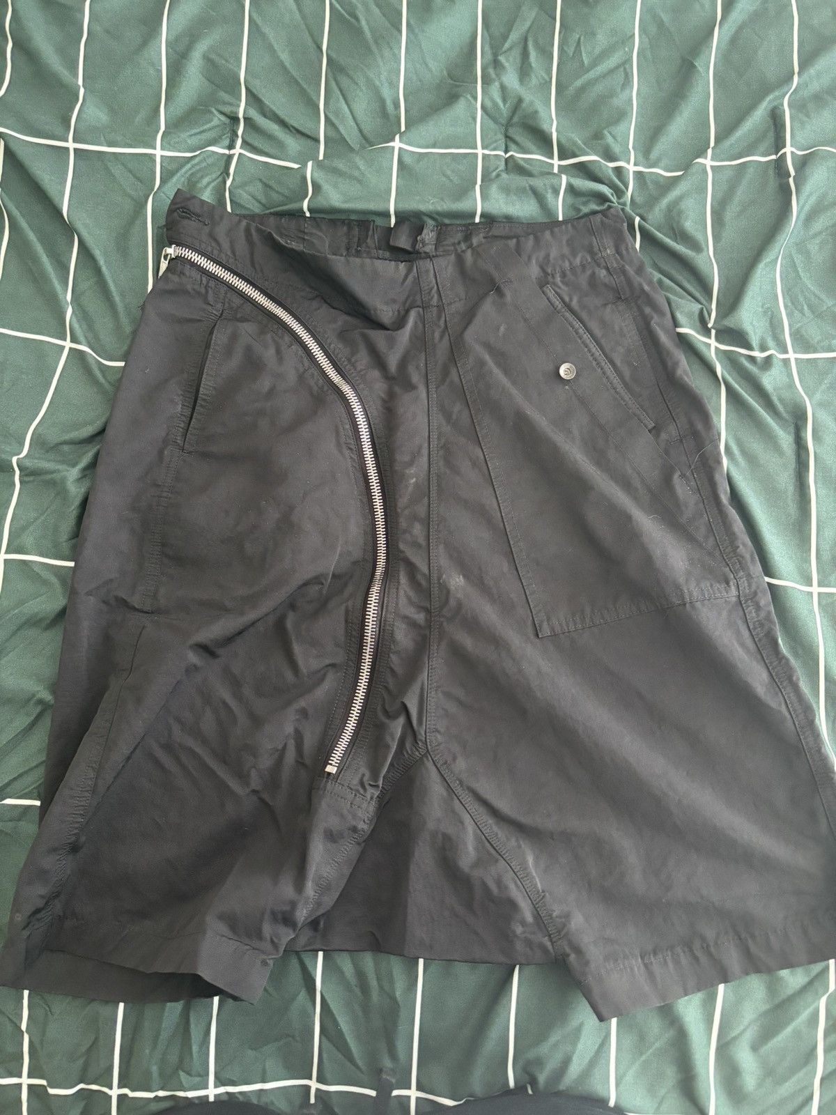 Rick Owens Rick Owens Aircut shorts Size US 32 / EU 48 - 1 Thumbnail
