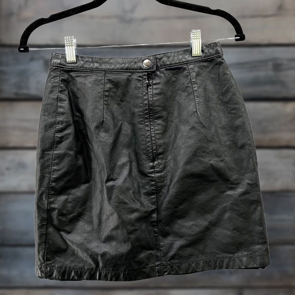 Vintage VTG Genuine Leather Mini Skirt Womens XS Black 24-25'' 9 OPUS Skirt Leather Short Mini Womens Shoes Size 26" / US 2 / IT 38 - 1 Thumbnail