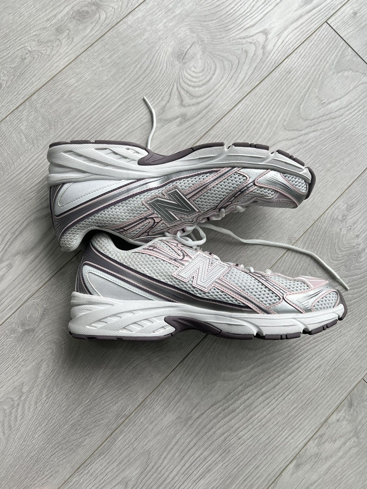 New Balance New Balance Ice Wine 740 Sneakers Shoes Mens 12 Womens 10.5 Size US 10.5 / EU 43-44 - 2 Thumbnail