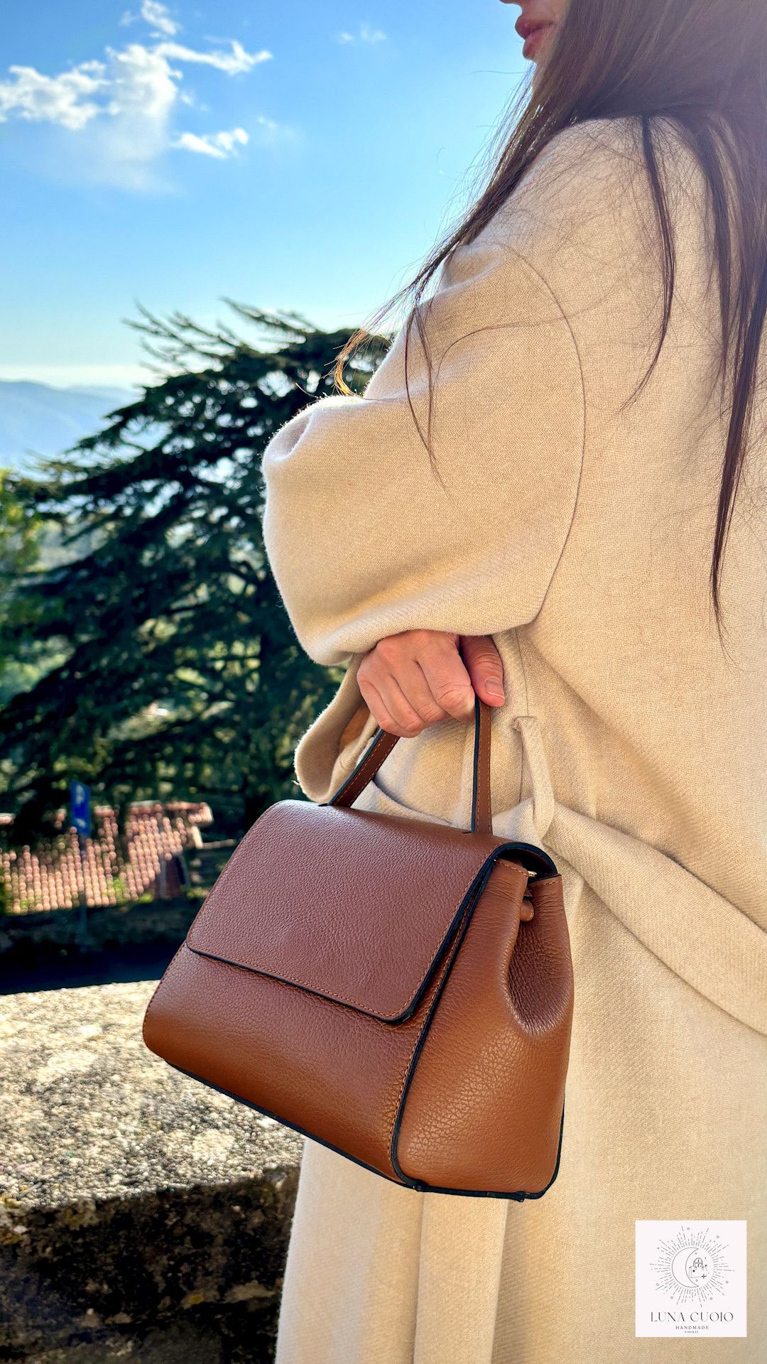 Vera Pelle Elegant Italian Handmade Leather Bag From Florence Size ONE SIZE - 1 Thumbnail