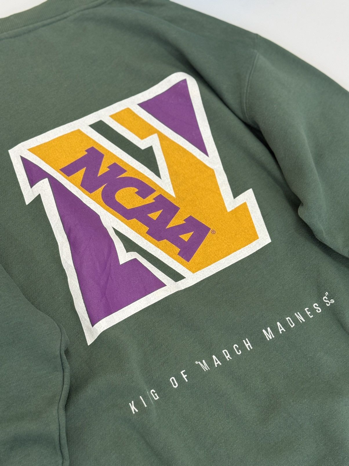 NCAA 🔥 Classic NCAA March Madness Graphic Sweat College Sports Size US M / EU 48-50 / 2 - 11 Thumbnail