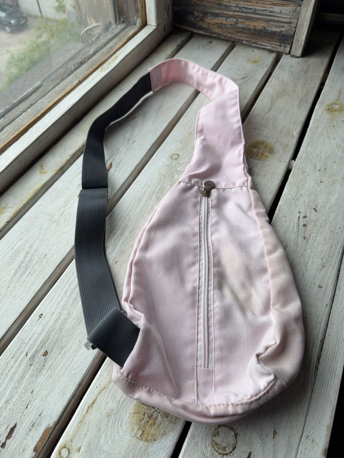 Nike × Vintage Vintage Nike Air Pink Sling Bag Y2K Mini Crossbody Size ONE SIZE - 4 Thumbnail