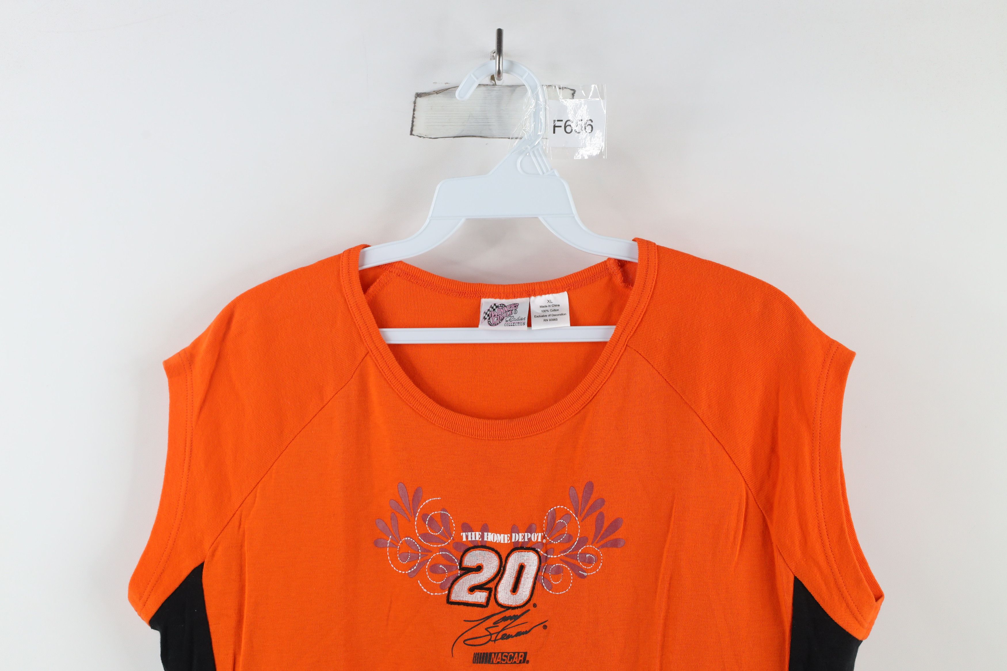 Vintage Vintage NASCAR Home Depot Tony Stewart Racing Ribbed T-Shirt Size XL / US 12-14 / IT 48-50 - 2 Thumbnail