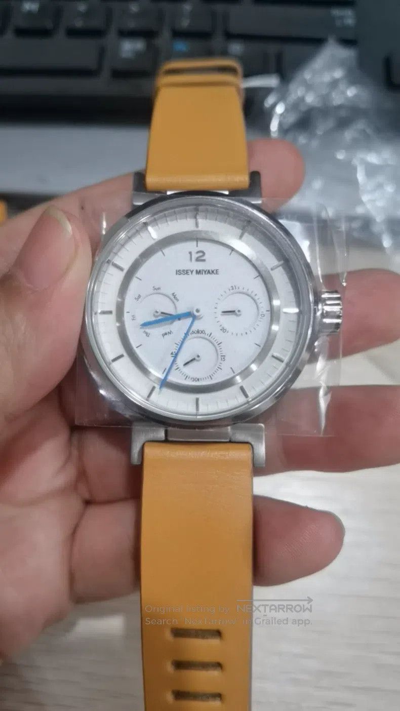 Issey Miyake Issey Miyake Yellow Watch Size ONE SIZE - 1 Thumbnail