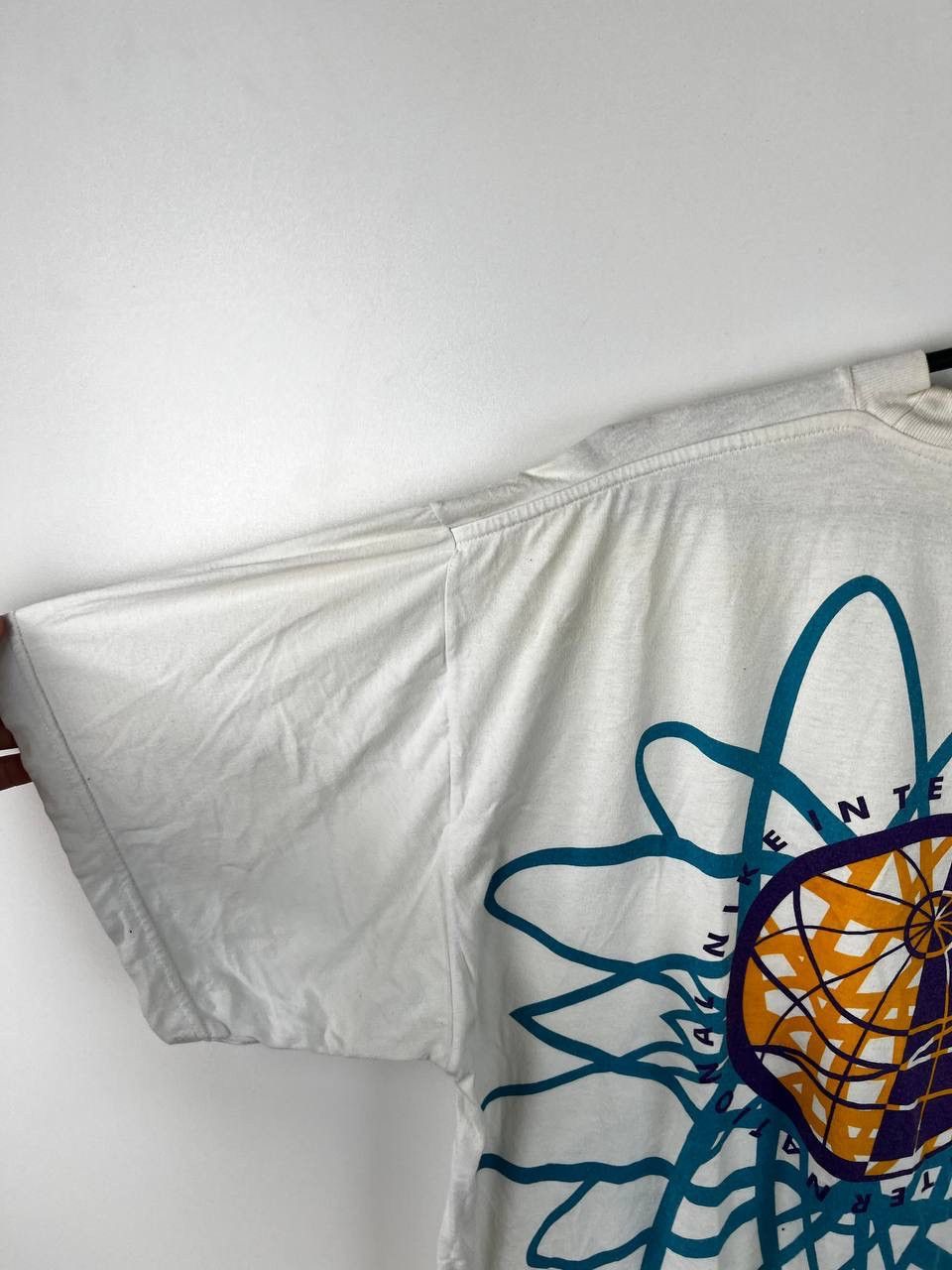 Nike × Vintage Nike International 90s streetwear vintage t-shirts size L Size US L / EU 52-54 / 3 - 12 Thumbnail