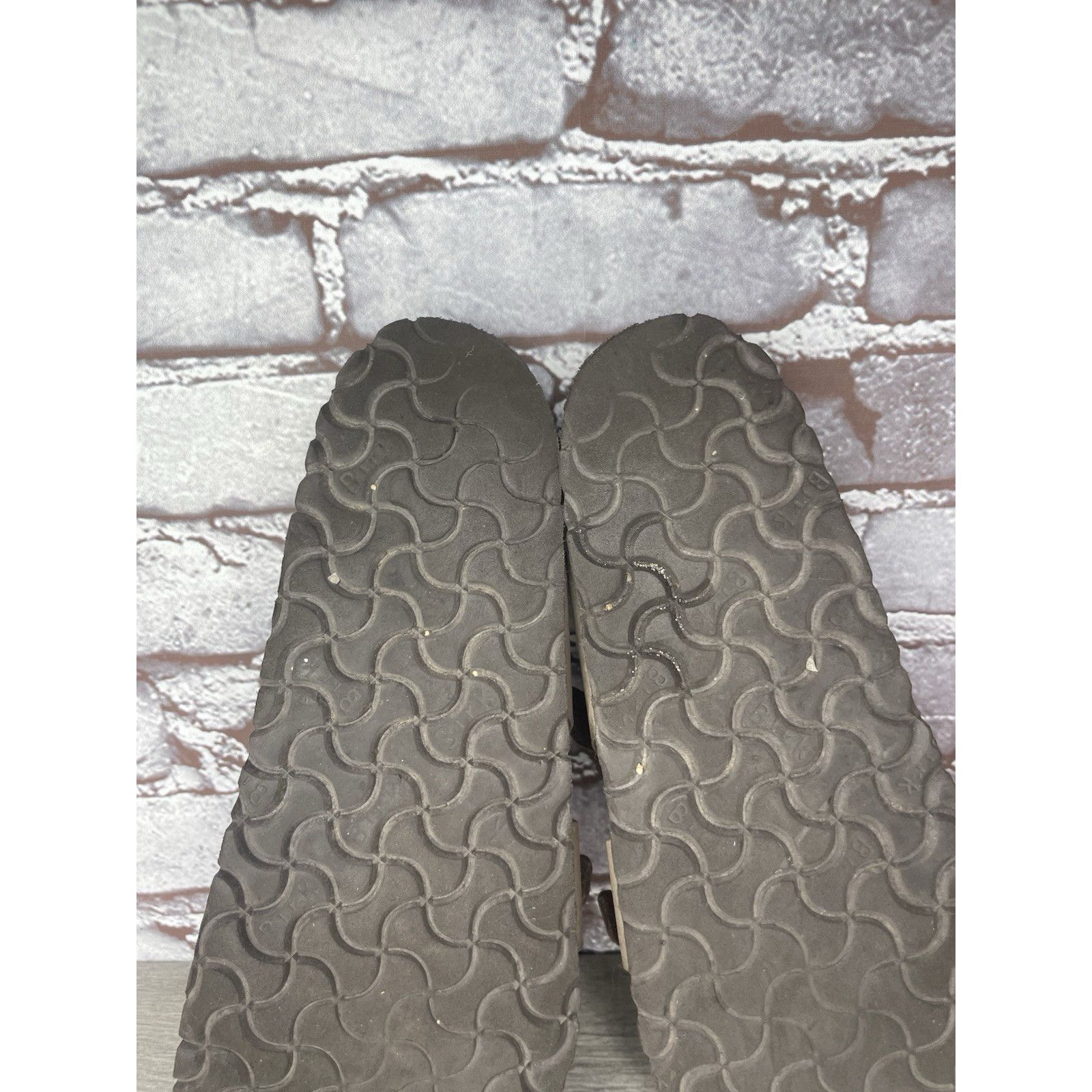 Birkenstock Birkenstock Mayari Mocha Brown Leather Strap Sandals Women’s Size US 10 / IT 40 - 24 Thumbnail