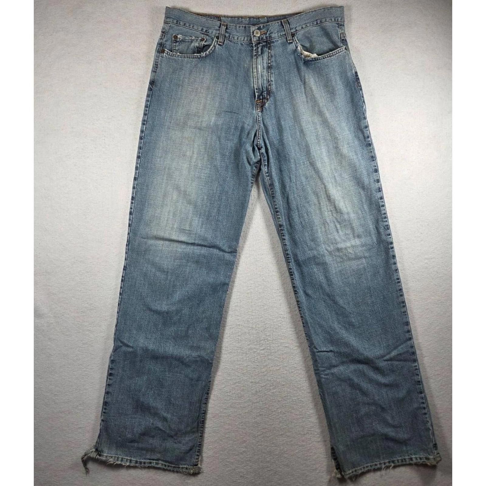 Lucky Brand Vtg Lucky Brand Jeans Mens 34 Light Blue Denim Distressed Size US 34 / EU 50 - 1 Thumbnail