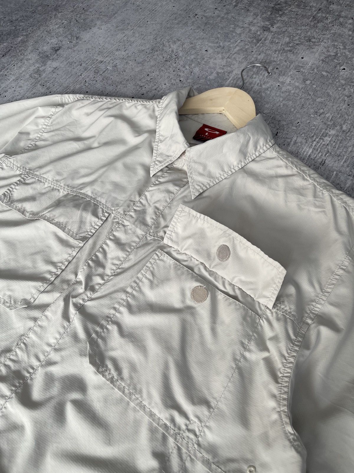 Oakley × Vintage Oakley Vintage Very Light Weight Summer Shirt With Logo Size US L / EU 52-54 / 3 - 8 Thumbnail