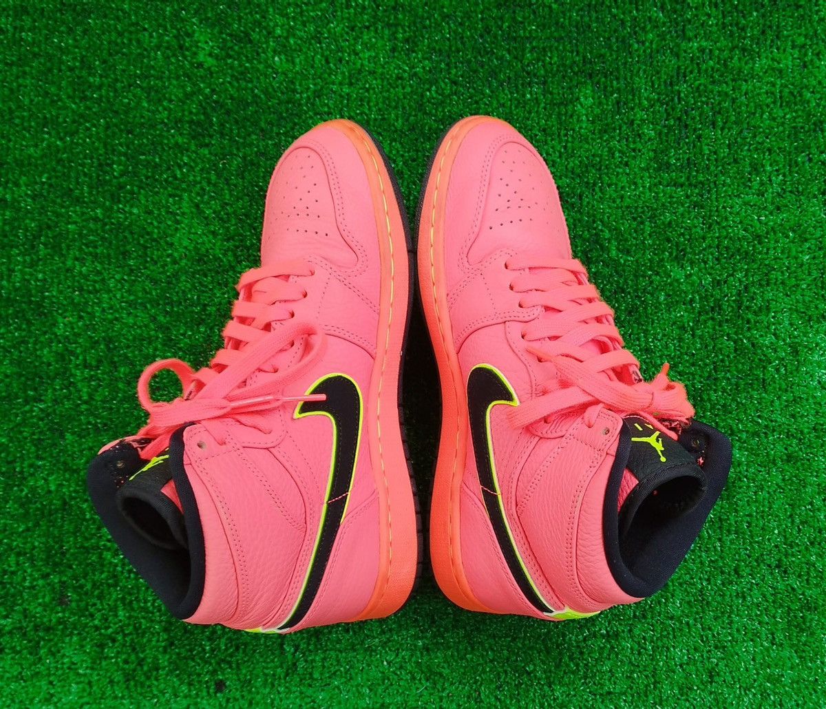 Jordan Brand Shoes Air Jordan 1 Retro High Hot Punch (W) Size US 7.5 / IT 37.5 - 4 Thumbnail