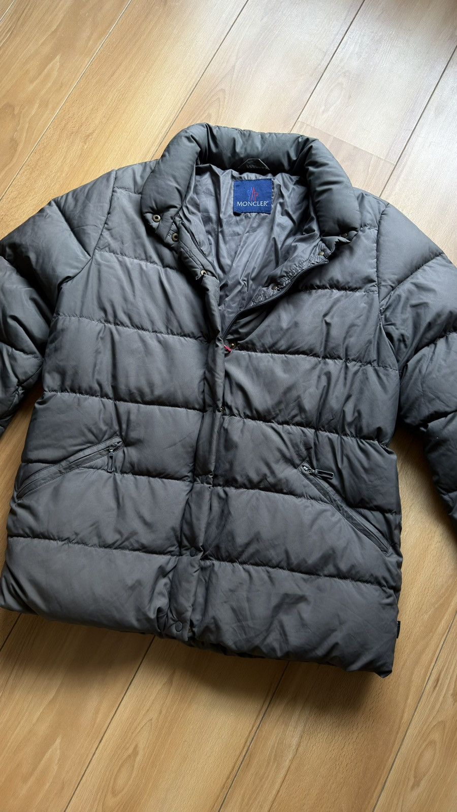 Moncler Moncler vintage down jacket puffer Size US M / EU 48-50 / 2 - 1 Thumbnail