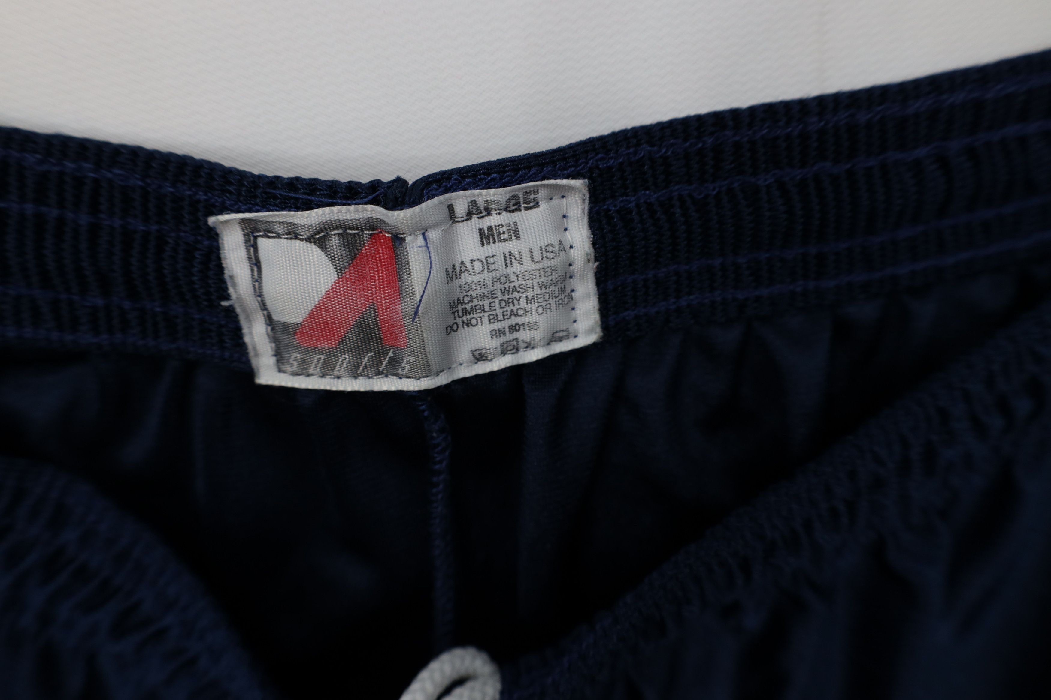 Vintage Vintage 90s Streetwear Dazzle Silky Gym Shorts Blue USA Size US 34 / EU 50 - 7 Thumbnail