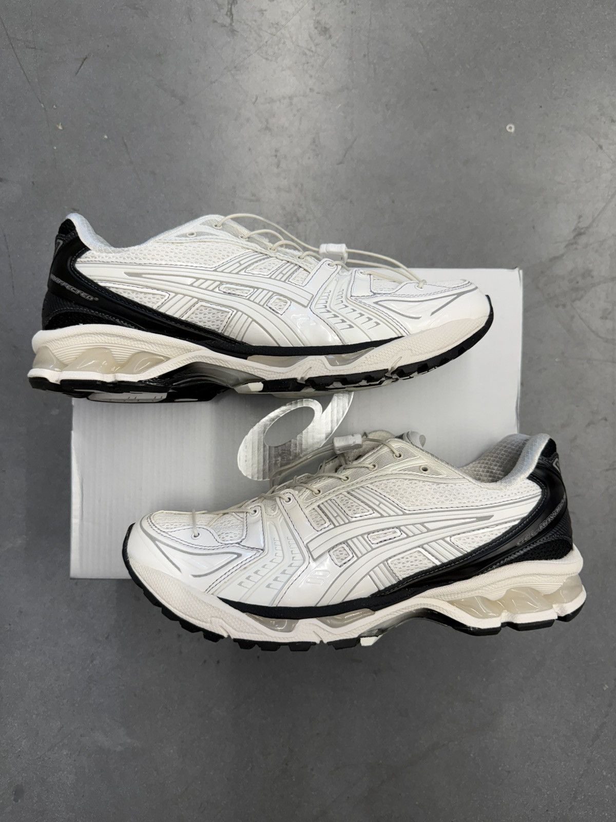 【ASICS X UNAFFECTED】GEL-KAYANO 14 SILVER MOON On-Feet Look : Asics x Unaffected Gel Kayano 14 “Silver Moon