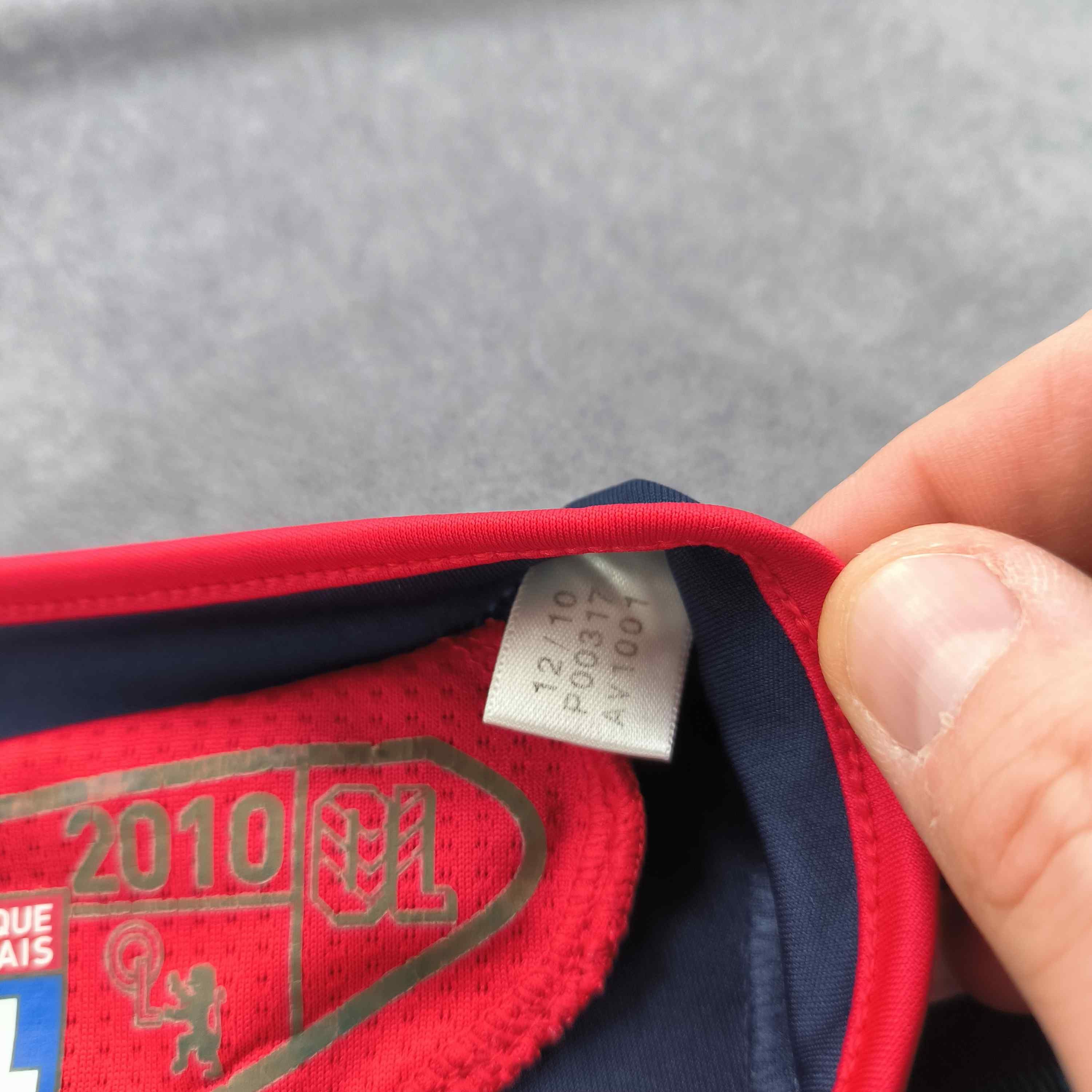 Adidas Lyon 2010-11 Adidas third Lacazette football jersey size S Size US S / EU 44-46 / 1 - 6 Thumbnail