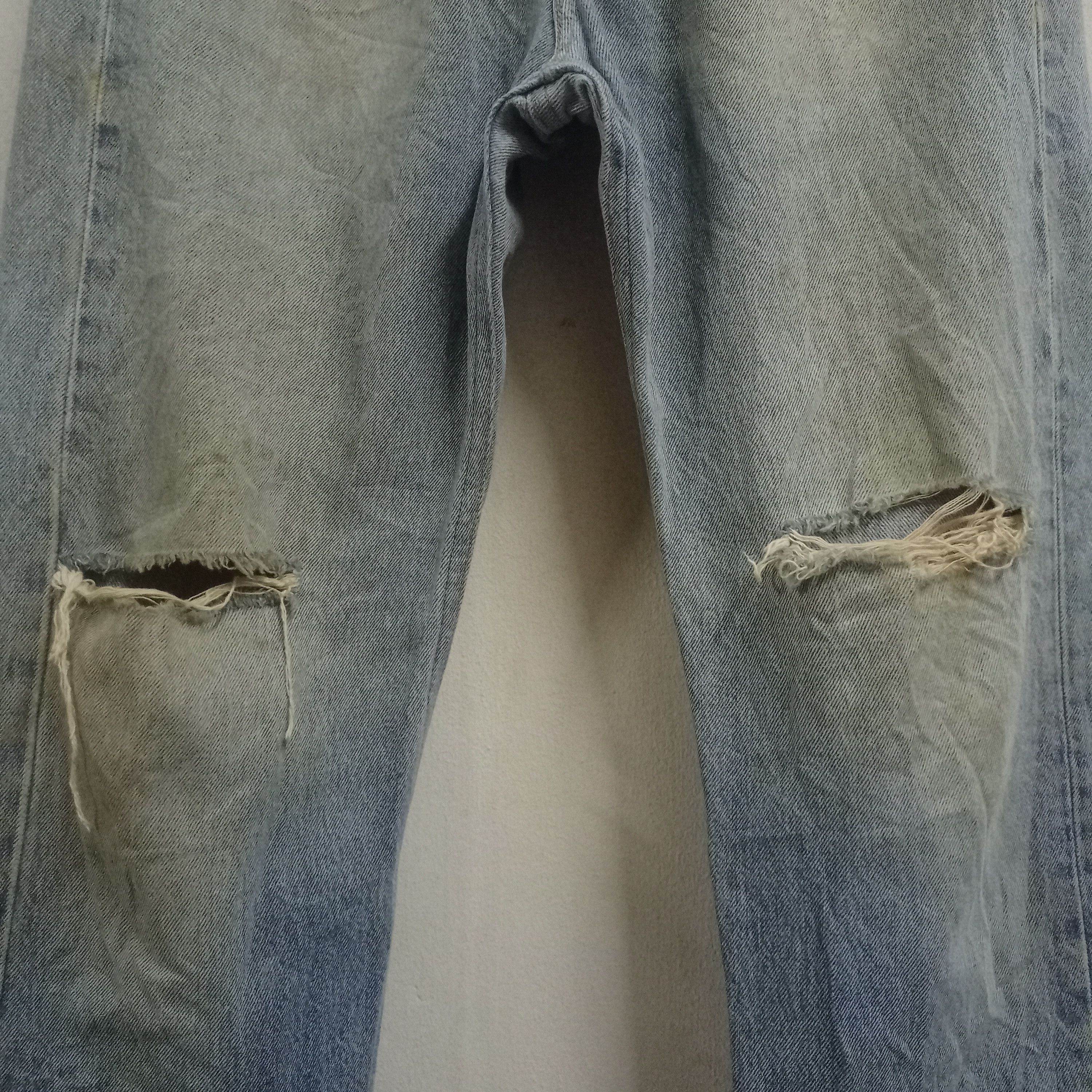Levi's Vintage 90s Levis 501 Mud Wash Distressed Loose Jeans 32x29 Size US 32 / EU 48 - 5 Thumbnail