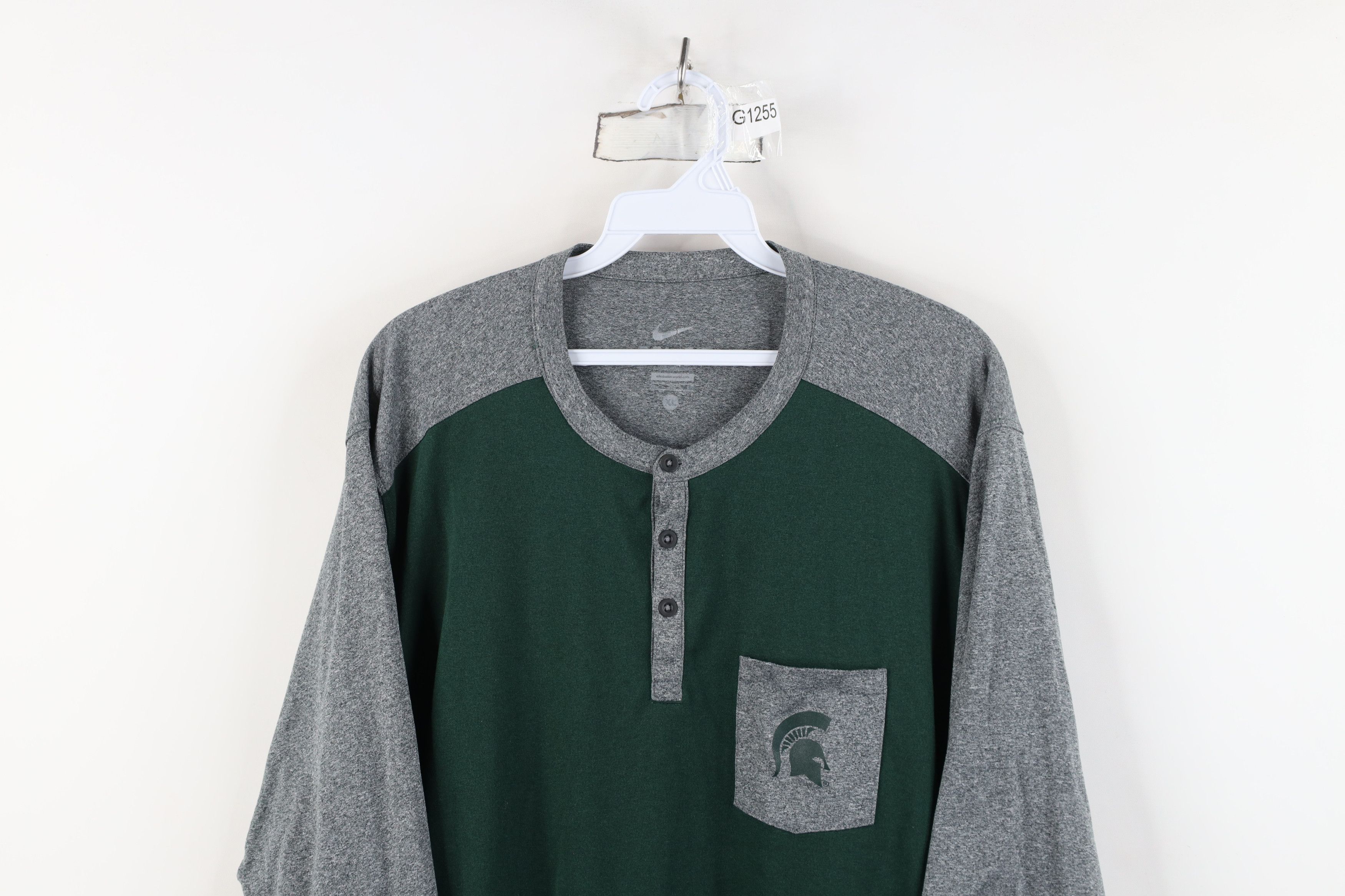 Nike Nike University 3/4 Sleeve Raglan Henley T-Shirt Green Size US XL / EU 56 / 4 - 2 Thumbnail