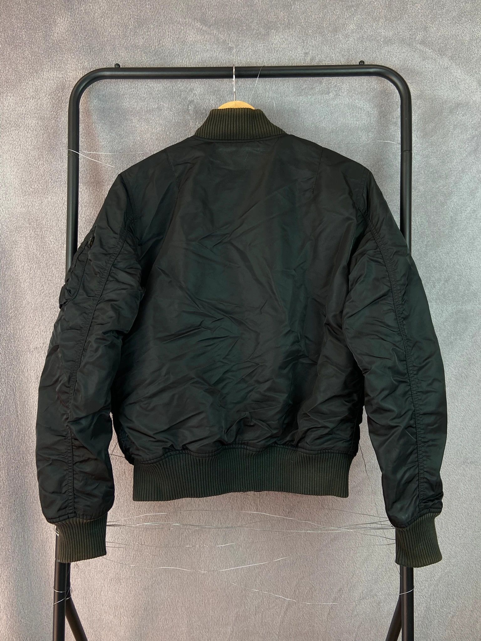 Alpha Industries Jacket Alpha Industries black vintage high end streetwear Size US S / EU 44-46 / 1 - 5 Thumbnail