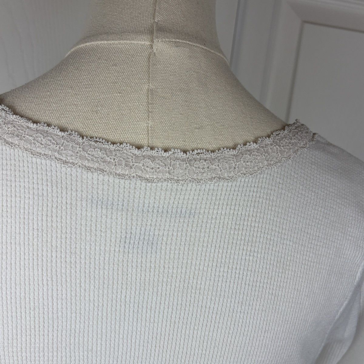 American Eagle Outfitters American eagle white lace trim long sleeve Size M / US 6-8 / IT 42-44 - 3 Thumbnail
