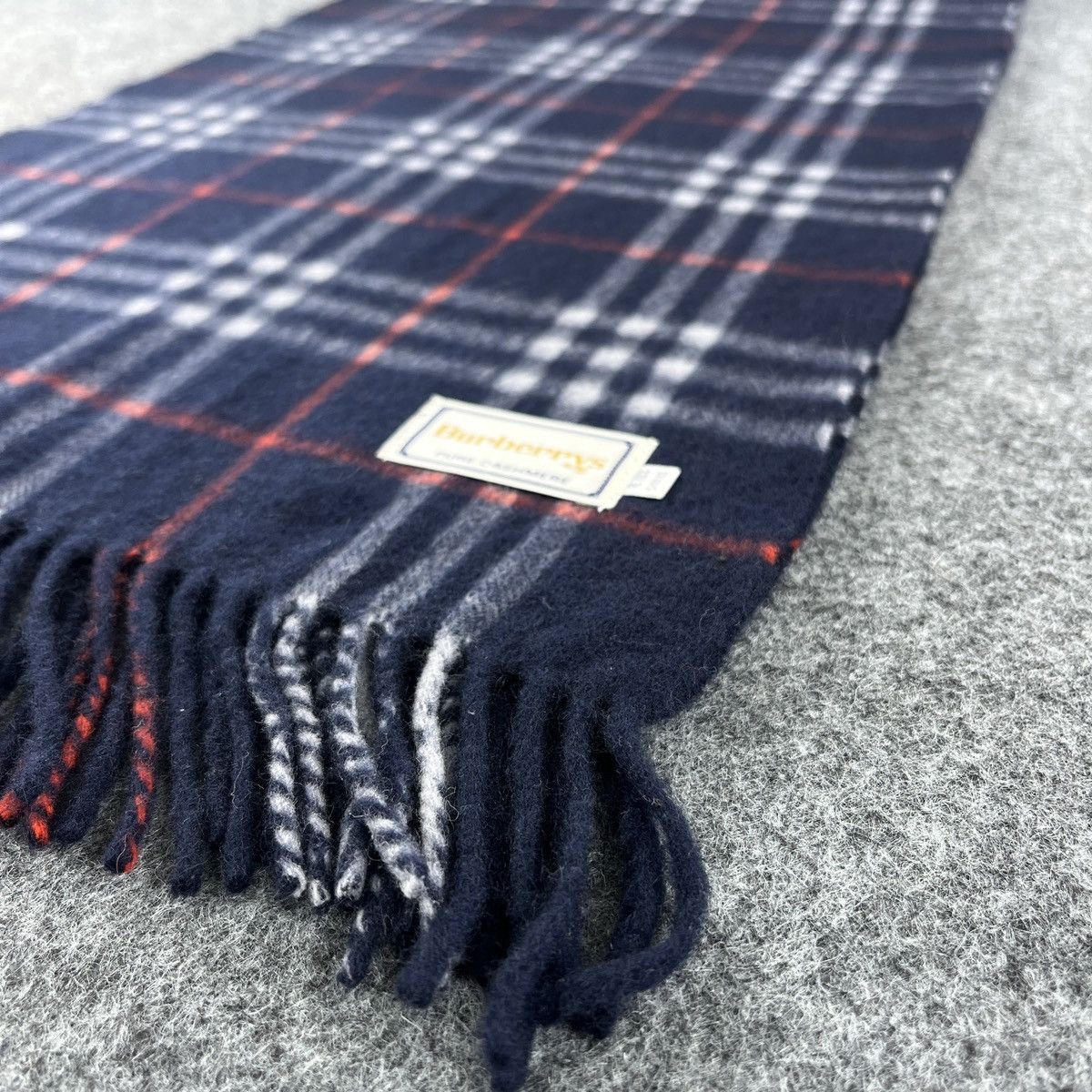 Burberry Burberry Scarf / Muffler / Neckwear T1388 Size ONE SIZE - 9 Thumbnail