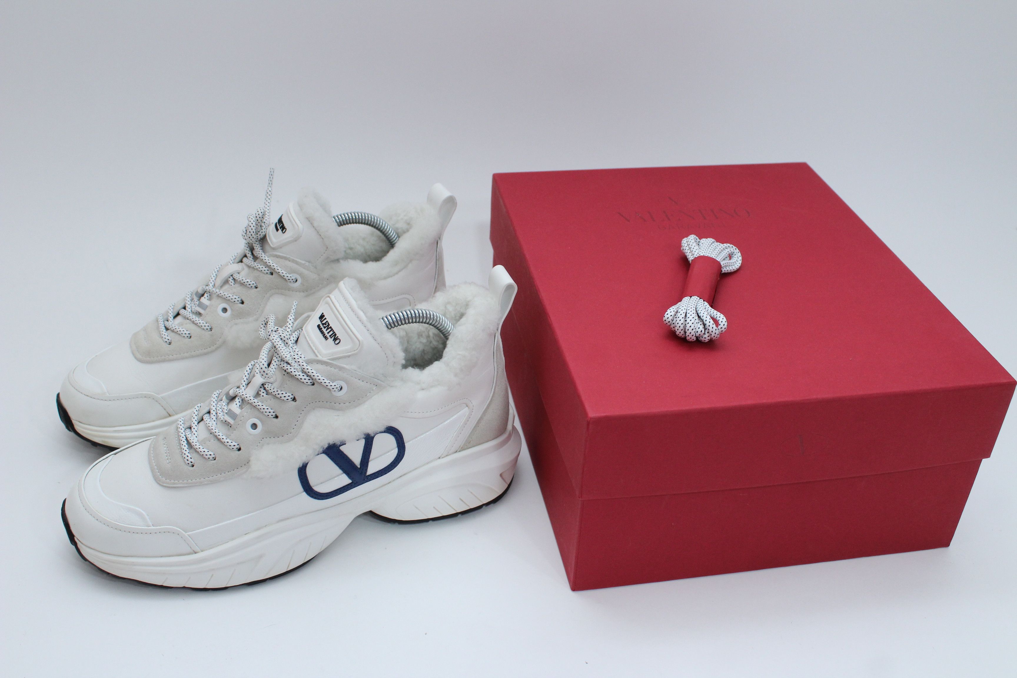 Valentino Valentino Shegoes Shearling VLogo Sneakers White 40.5 Size US 10.5 / IT 40.5 - 2 Thumbnail