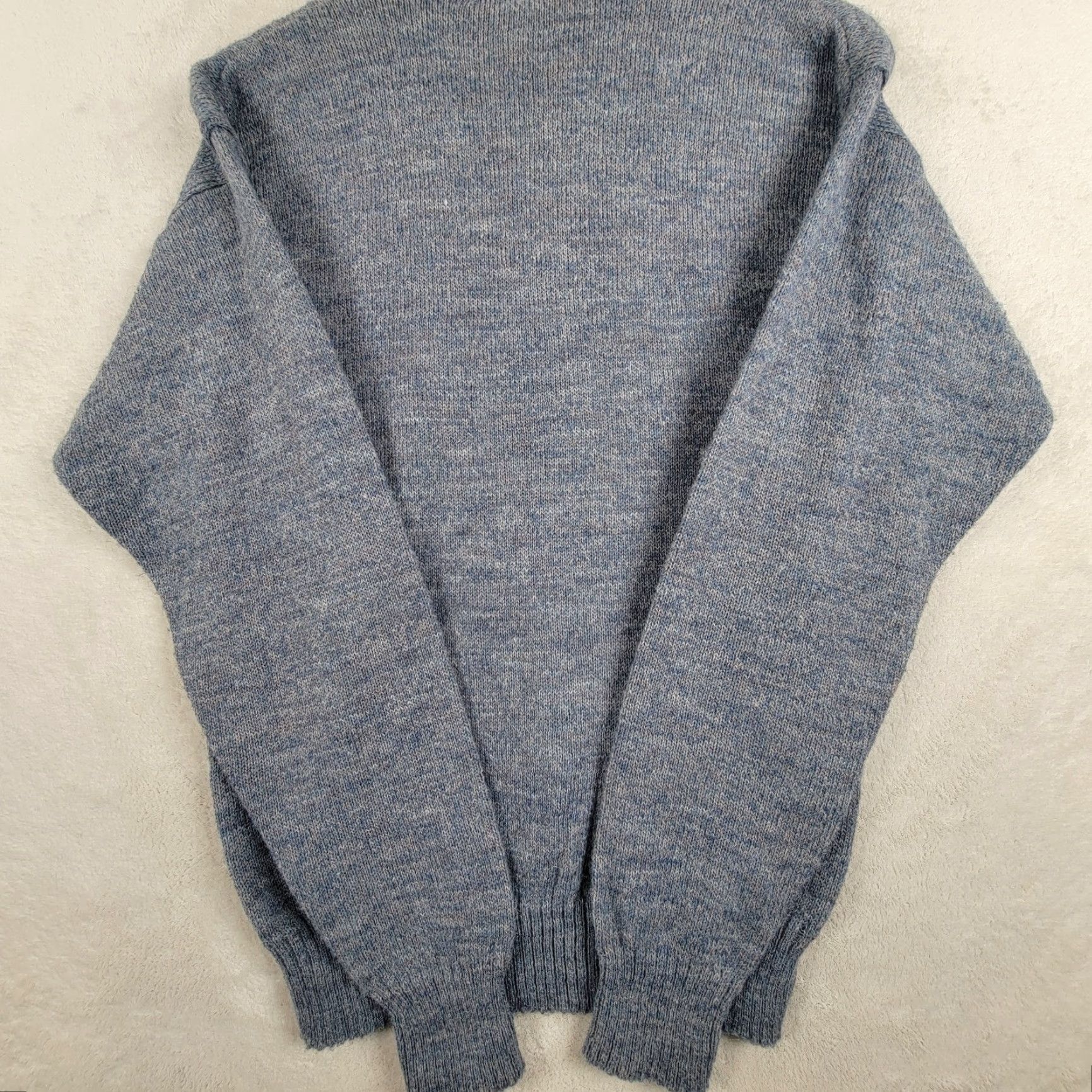 Vintage VINTAGE Threds Sweater Cardigan V-Neck Argyle Diamond Pattern Men M Blue Gray 90s Preppy Classic All Seasons Size US M / EU 48-50 / 2 - 4 Thumbnail